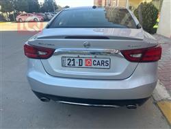 نيسان ماكسيما